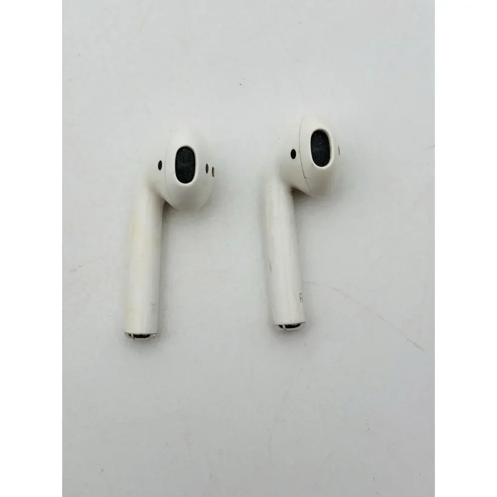 2 Right Side Apple AirPods 2nd Generation Earbuds And Case For Parts And Repair